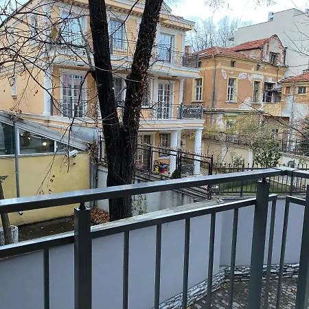 уютен на 3 мин. от главната и капана +паркинг Lägenhet *