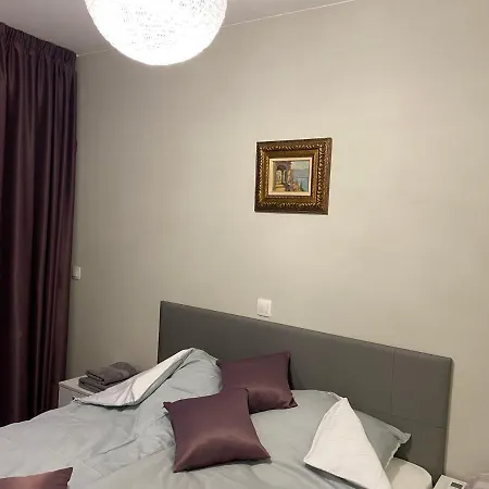 уютен на 3 мин. от главната и капана +паркинг * بلوفديف