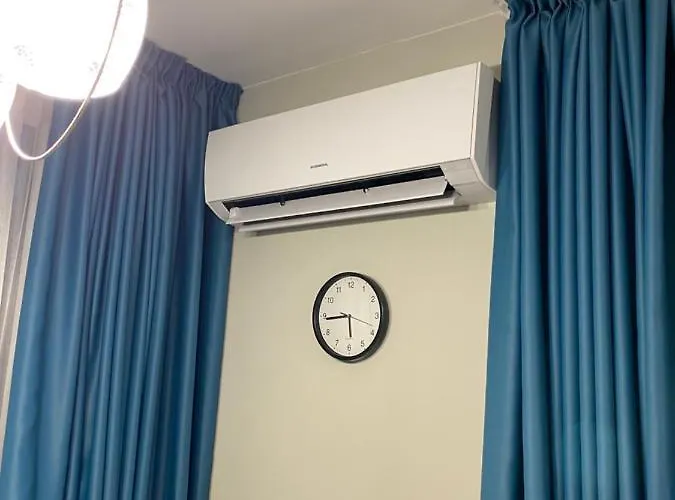 уютен на 3 мин. от главната и капана +паркинг *