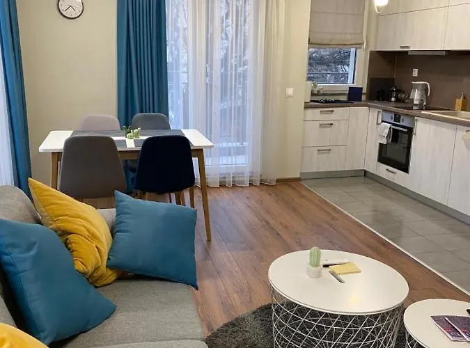 уютен на 3 мин. от главната и капана +паркинг